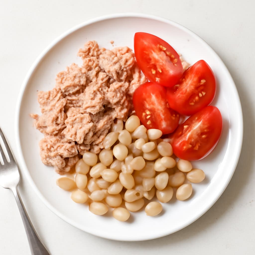 Tuna with Beans and Tomato